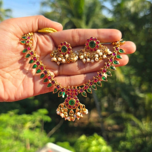 Vriksha Ruby Emerald Necklace Set (Green)