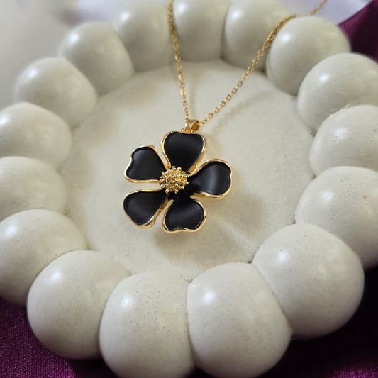 Black Daisy Five Petal Pendant