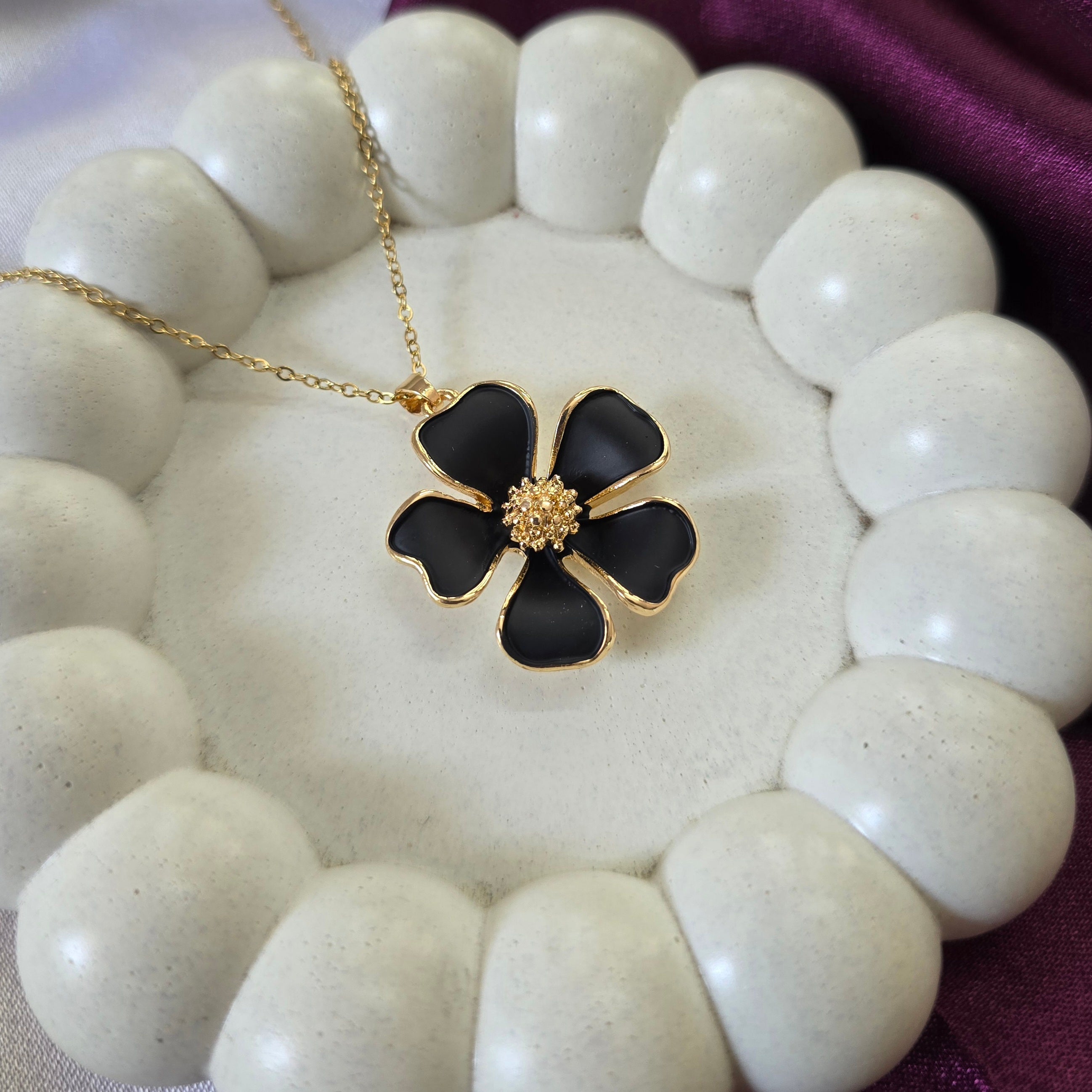 Black Daisy Five Petal Pendant