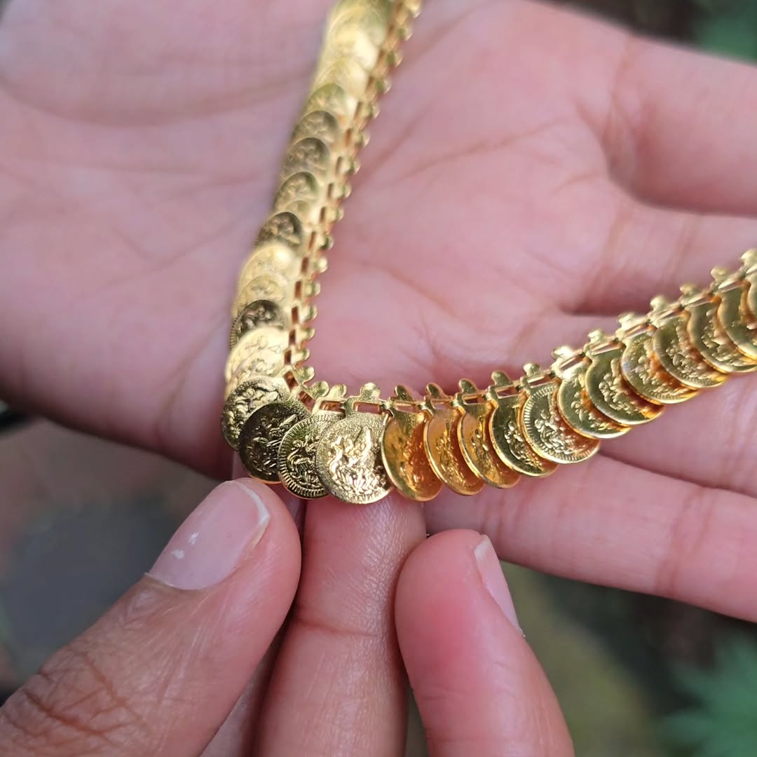 Traditional Kasu Maala