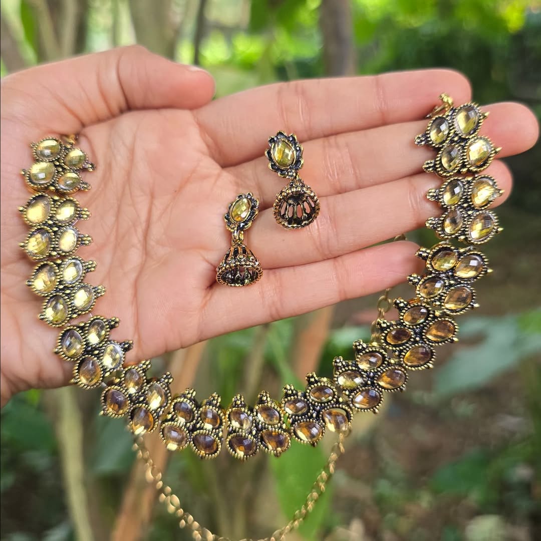 Champagne Antique Necklace Set