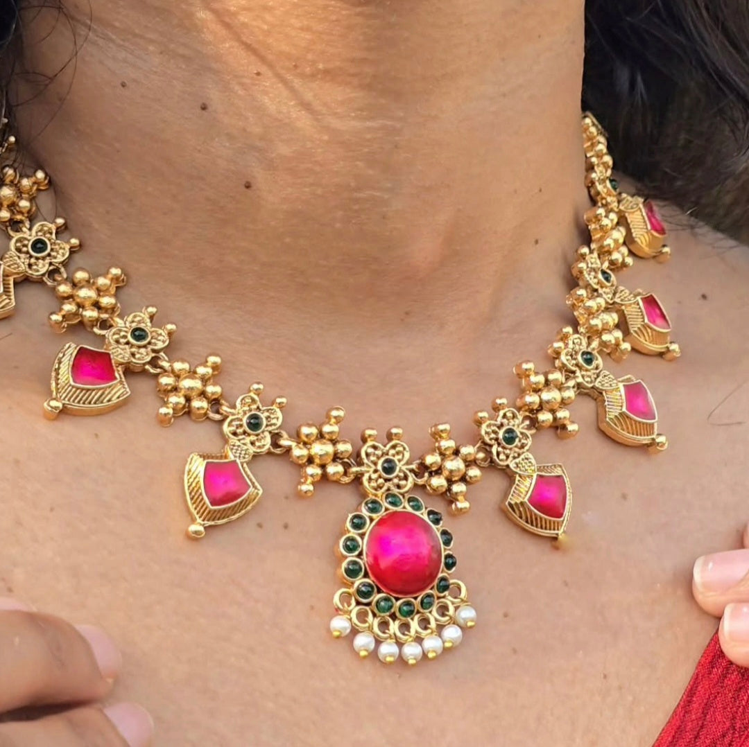 Pink Paalakka Necklace set
