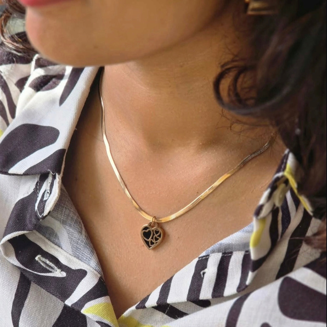 Multi Heart Snake Chain Gold Pendant